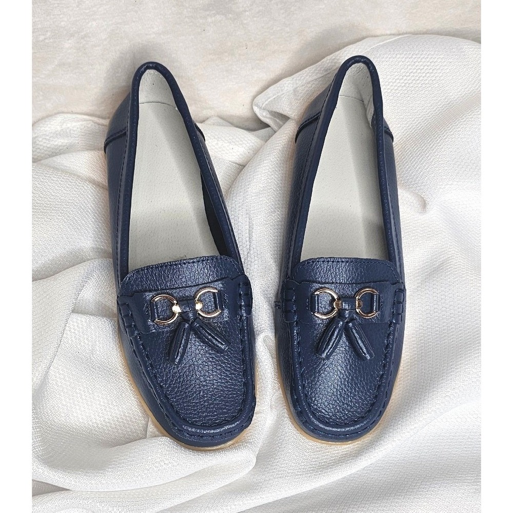NWOT Loafers Size EU39(8.5 US) Navy Blue Tassel Gold Bit Comfort Shoes